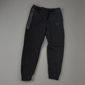 Nike Tech Fleece Black Slim fit Jogger